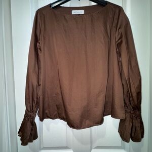 Something Navy brand Brown ruffled Sleeve top. EUC. Size M.